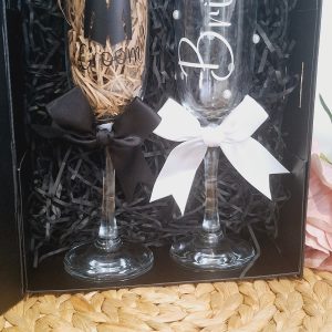 Bride & Groom Pearl Flute Glasses